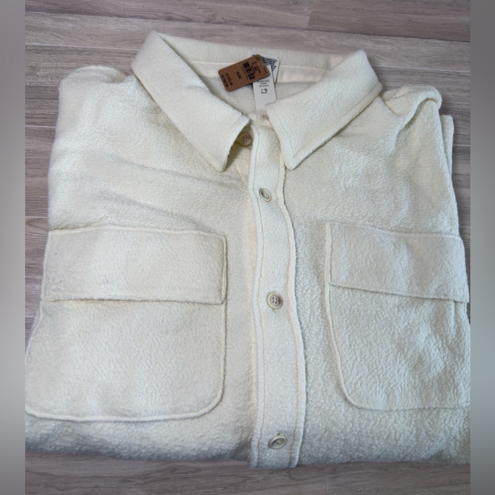 PINK Victory Secret 
Reverse Fleece Shacket